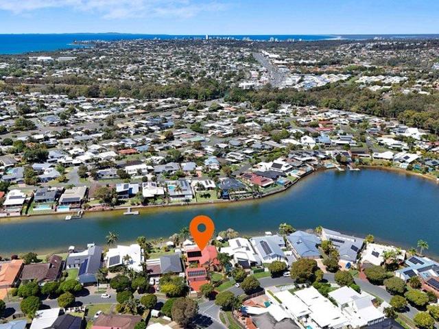 Waterfront Living At Its Best!