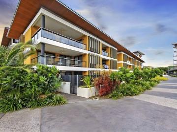 Waterfront Living, City Lifestyle