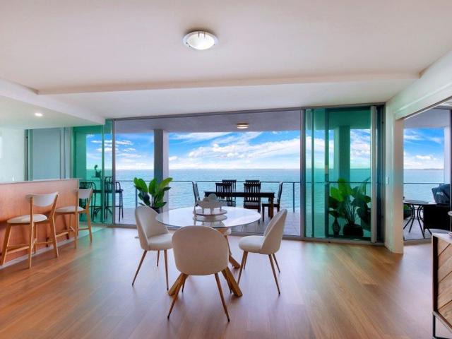 Waterfront Living in the Heart of Woody Point