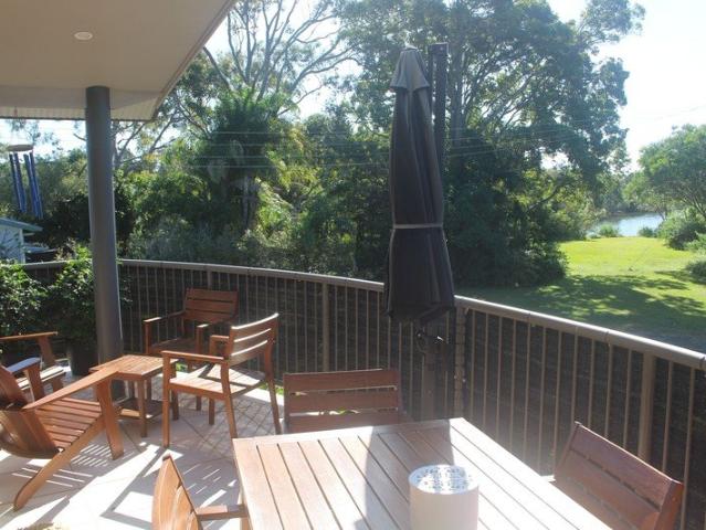 Waterfront Peaceful and Sunny Home