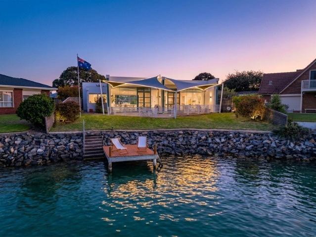Waterfront Property on the Lake A Home That Stops You in Your Tracks