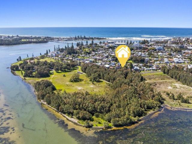 Waterfront Reserve Blank Canvas â Build Your Dream Home