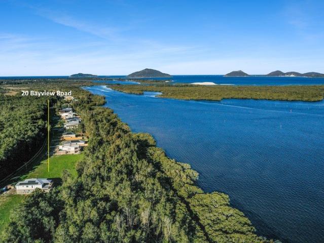 Waterfront Reserve Block in Limekilns Point