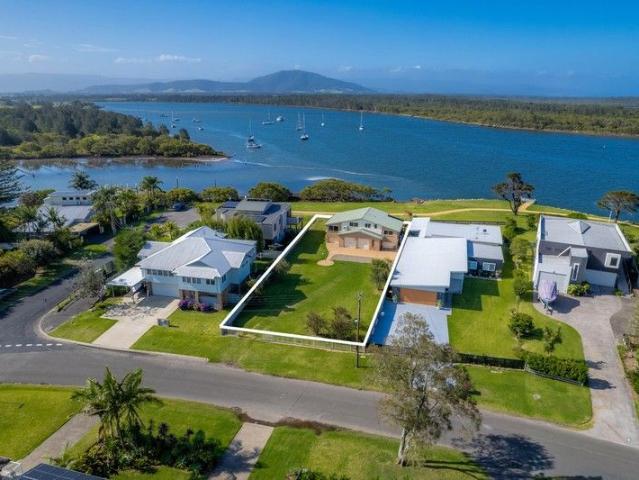 Waterfront Reserve Home