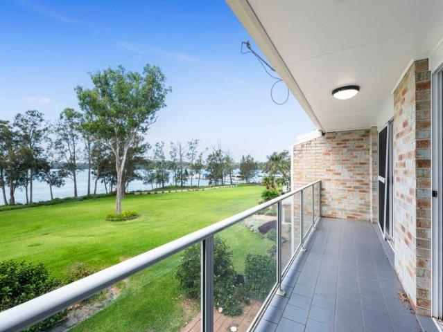 Waterfront Reserve Townhouse