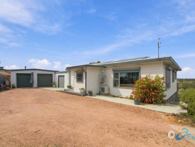WATERFRONT SPACE, SPECTACULAR VIEWS & SUNSETS TO REMEMBER