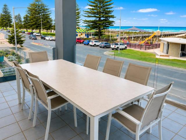 Waterfront Unit F/Furn incl amenities