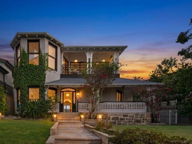Waterfront vision: Blue chip Chiswick on 878sqm with 16m frontage