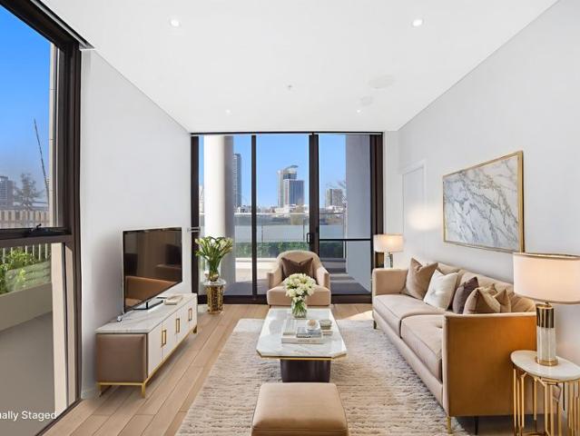 3bedroom plus study at the waterfront living