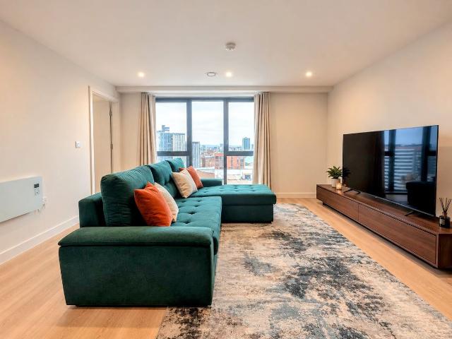 Waterhouse Gardens, Great Ducie Street, Manchester M3, 2 bed flat to rent, £1,850 pcm | PrimeLocation
