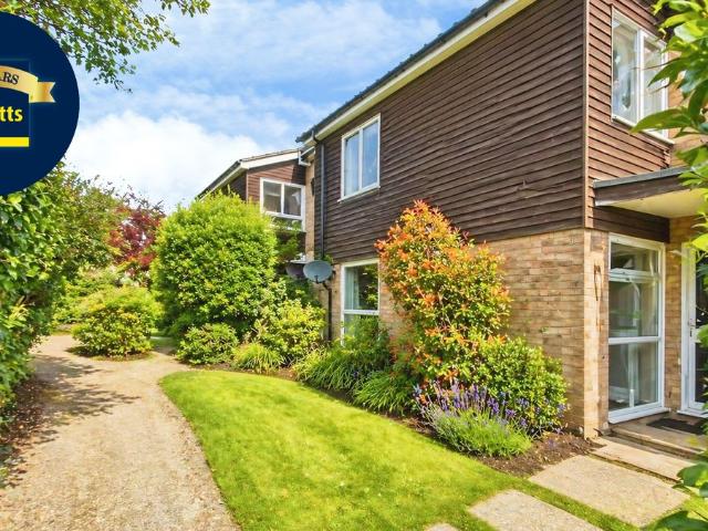 Waterhouse Lane, Chelmsford CM1, 3 bed property to rent, £1,800 pcm | PrimeLocation