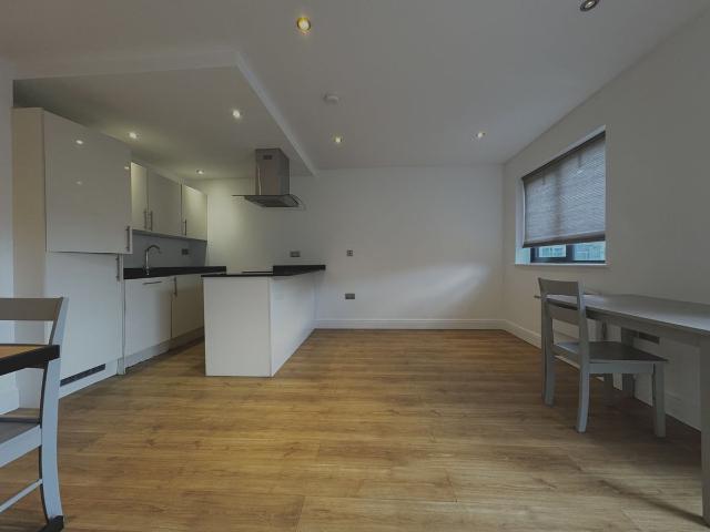 Waterhouse Street, Hemel Hempstead HP1, 1 bed flat to rent, £1,300 pcm | PrimeLocation