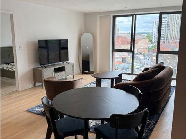 Waterhouse Tower, Manchester M3, 2 bed flat to rent, £1,800 pcm | PrimeLocation