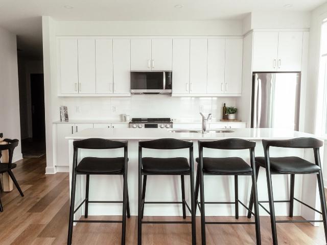 Wateridge Village Apartments by Uniform Living 3 Bedroom Apartment for Rent at 530 Pimiwidon St, Ottawa, ON K1K 5B6