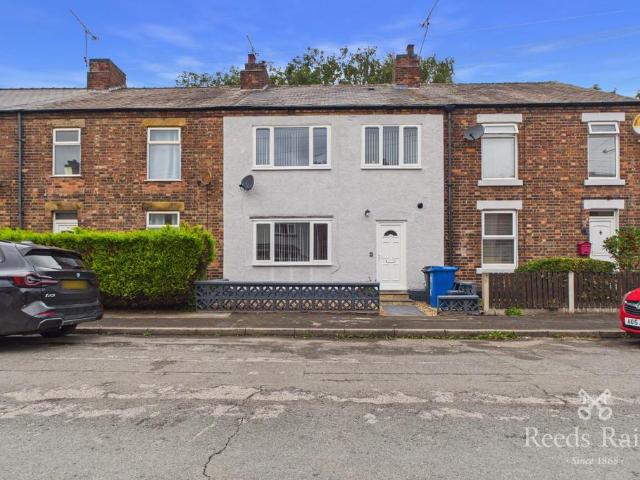Wateringbury Grove, Chesterfield S43 3 bed terraced house to rent £850 pcm £196 pw
