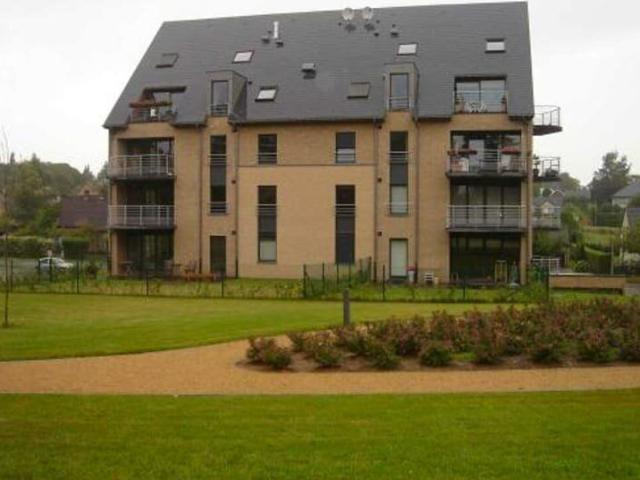 Waterloo center, 2 bed apt quiet near shops