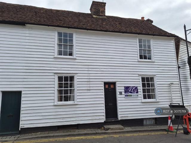Waterloo Cottages, Cranbrook, TN17 3 bed semi detached house to rent £1,400 pcm £323 pw