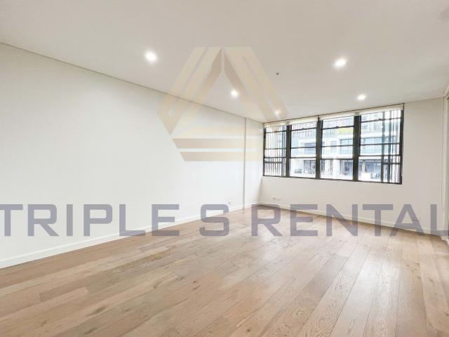 Waterloo ONE SPACIOUS BEDROOM PLUS STUDY APARTMENT! TO BE THE FIRST INSPECT!