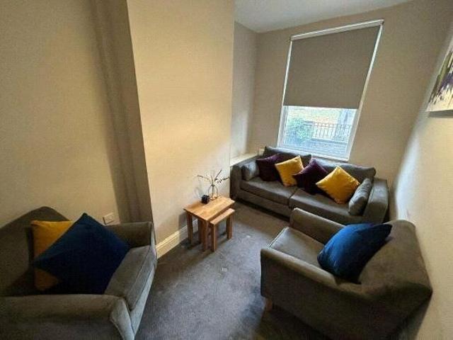 Waterloo Promenade, The Arboretum, Nottingham NG7, 3 bed shared accommodation to rent, £1,150 pcm | PrimeLocation