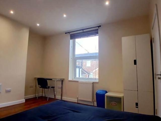 Waterloo Rd, Stoke on Trent, ST6 1 bed in a house share to rent £543 pcm £125 pw