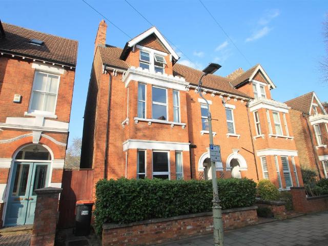 Waterloo Road, Castle Road MK40, 6 bed semi detached house to rent, £2,750 pcm | PrimeLocation
