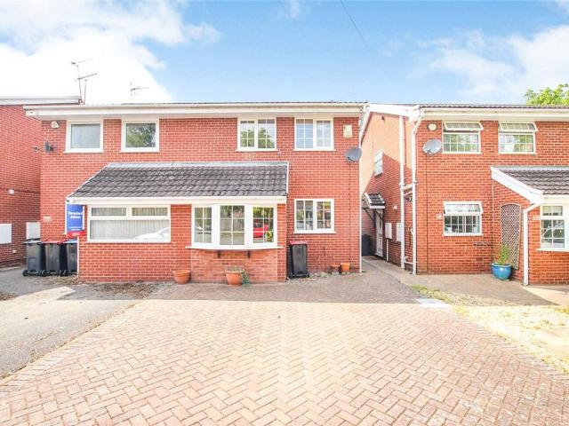 Waterloo Road, Chester, Cheshire, CH2 3 bed semi detached house to rent £1,400 pcm £323 pw