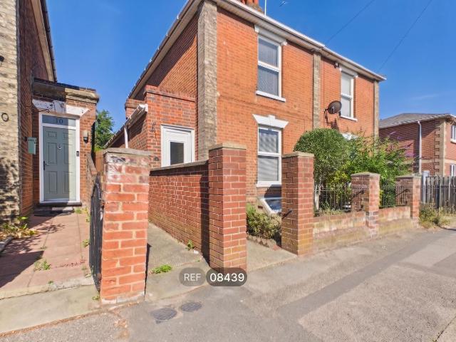 Waterloo Road, Ipswich IP1, 2 bed semi detached house to rent, £1,050 pcm | PrimeLocation
