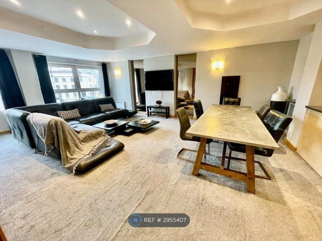 Waterloo Street, Leeds LS10, 3 bed flat to rent, £2,100 pcm | PrimeLocation