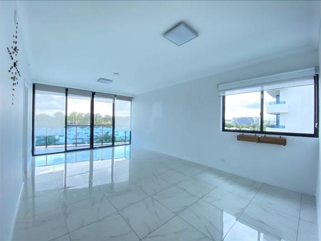 Waterpoint Residences | 2 Bedroom 2 Bathroom Apartment with Hinterland Views