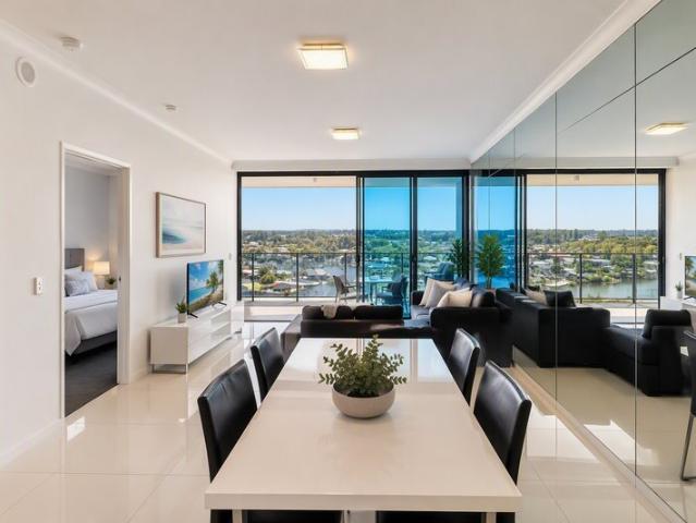 Waterpoint Residences | Luxury 3 Bedroom Apartment with Water Views | Fully Furnished