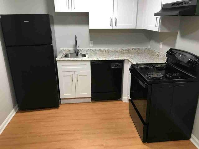 Waters Edge Apartments 2 Bedroom Apartment for Rent at 417 Barton Dr, Forest Park, GA 30297