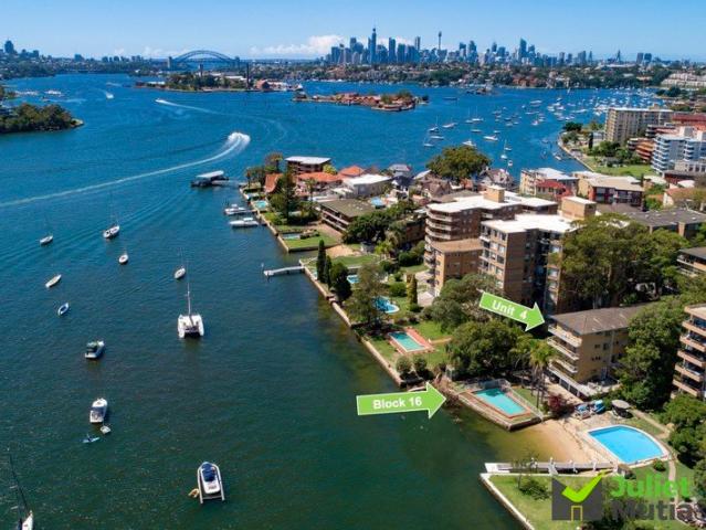 Water's Edge Lifestyle