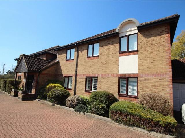 Watership Drive, Ringwood, BH24 3 bed apartment to rent £1,600 pcm £369 pw