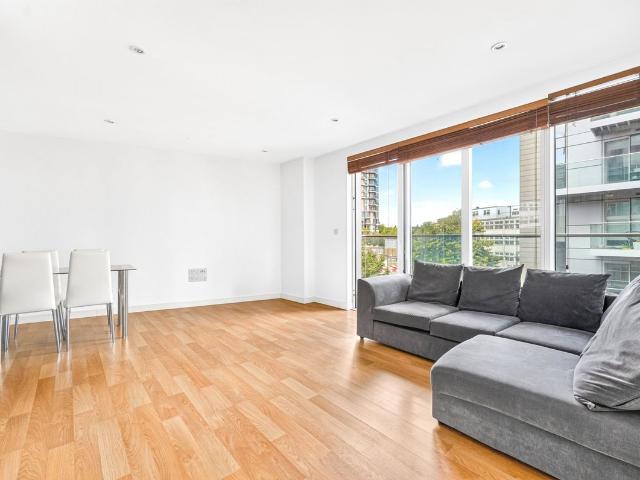 Waterside Apartments, Goodchild Road N4, 1 bed flat to rent, £2,350 pcm | PrimeLocation