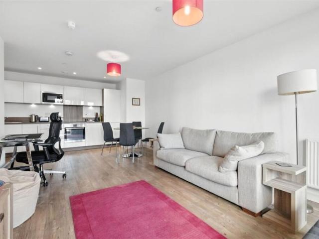 Waterside Heights, Newham E16, 2 bed flat to rent, £2,300 pcm | PrimeLocation
