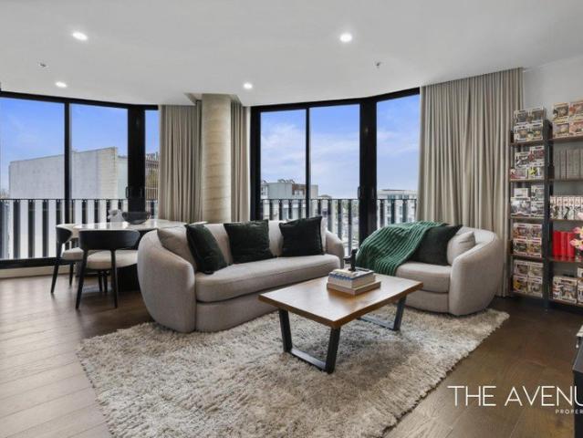 Waterside Living with Everyday Ease