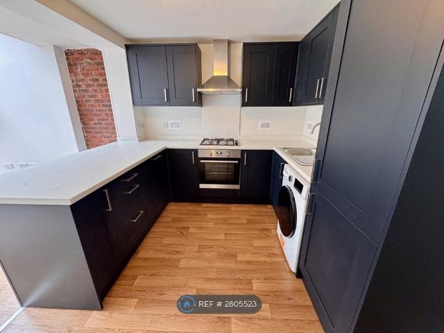 Waterside, Milton Keynes MK6, 4 bed terraced house to rent, £1,800 pcm | PrimeLocation