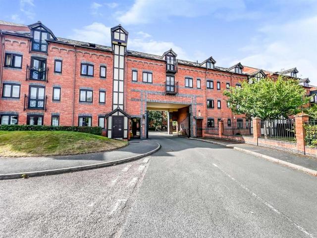 Waterside, The Moorings, Leamington Spa 2 bed apartment to rent £1,300 pcm £300 pw