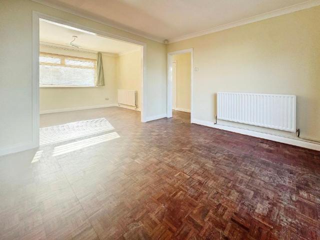 Waterson Road, Chadwell St Mary, RM16