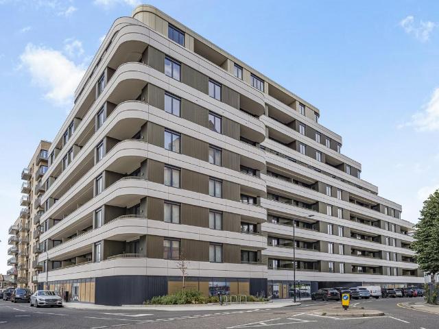 Chelea Riverview Apartments, William Morris Way, London SW6, 1 bed flat to rent, £2,700 pcm | PrimeLocation