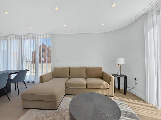 Waterview Apartments, London SW6 3 bed flat to rent £6,500 pcm £1,500 pw
