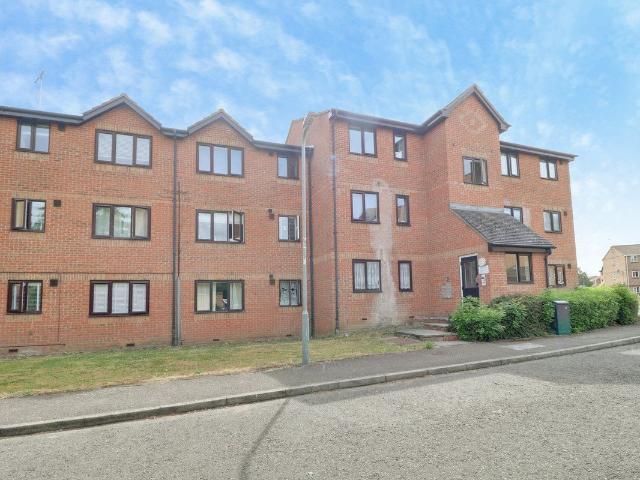 Waterville Drive, Basildon SS16, 1 bed flat to rent, £950 pcm | PrimeLocation
