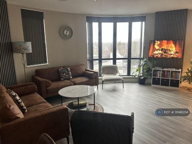 Waterways House, West Drayton, UB7 2 bed flat to rent £2,500 pcm £577 pw