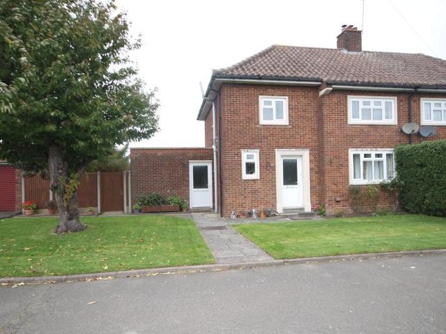 Waterworks Cottages, Meppershall. 3 bed semi detached house to rent £1,650 pcm £381 pw