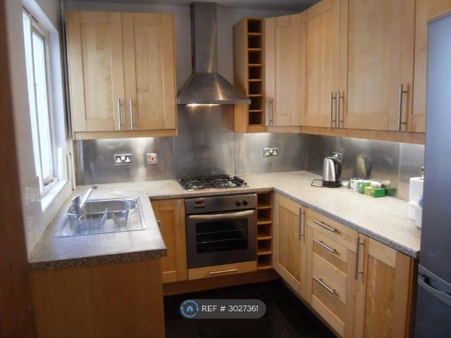 Waterworks Cottages, Hove BN3, 2 bed terraced house to rent, £1,900 pcm | PrimeLocation