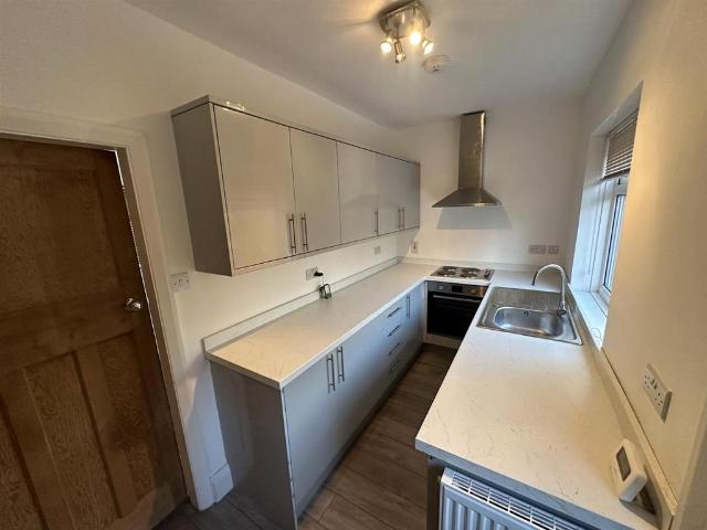 Watford Avenue, Halifax 2 bed house to rent £850 pcm £196 pw
