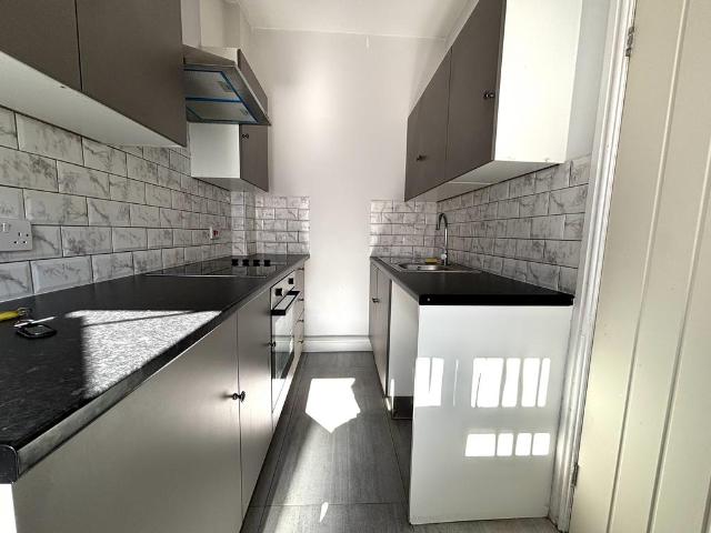 Watford Road, Birmingham, B30 1 bed flat to rent £800 pcm £185 pw
