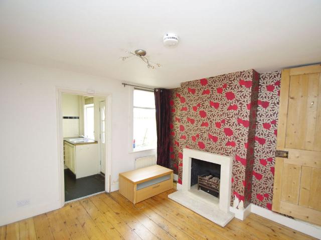 Watford WD17, Watford, 2 bed terraced house to rent, £1,700 pcm | PrimeLocation