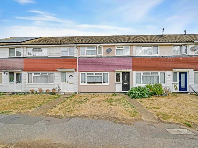 Watford WD25 3 bed house to rent £1,875 pcm £433 pw