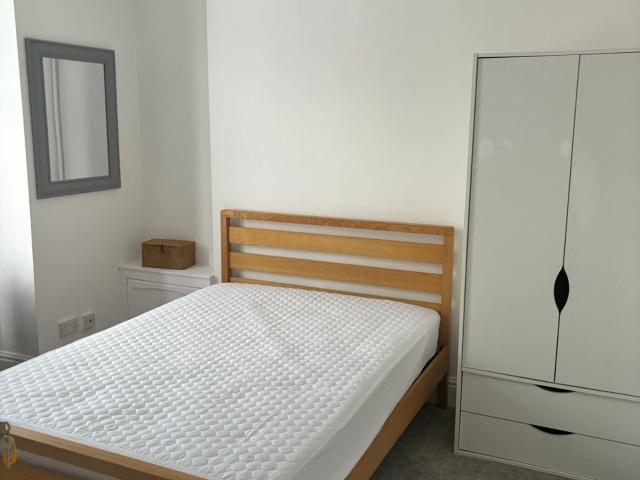 Watkin Street, Mount Pleasant, Swansea SA1 6YF StudentDigz Ltd